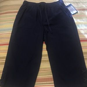 ⭐️3/$10 Gloria Vanderbilt Casuals